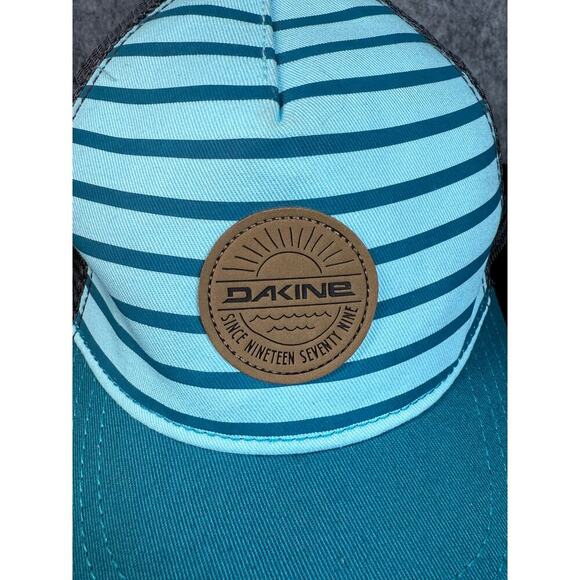 Dakine Shoreline Mens Blue Striped Adjustable Snap Back Trucker Hat - Picture 2 of 5
